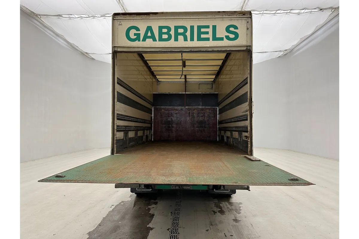 Mercedes-Benz Axor 1829 - Photo 5