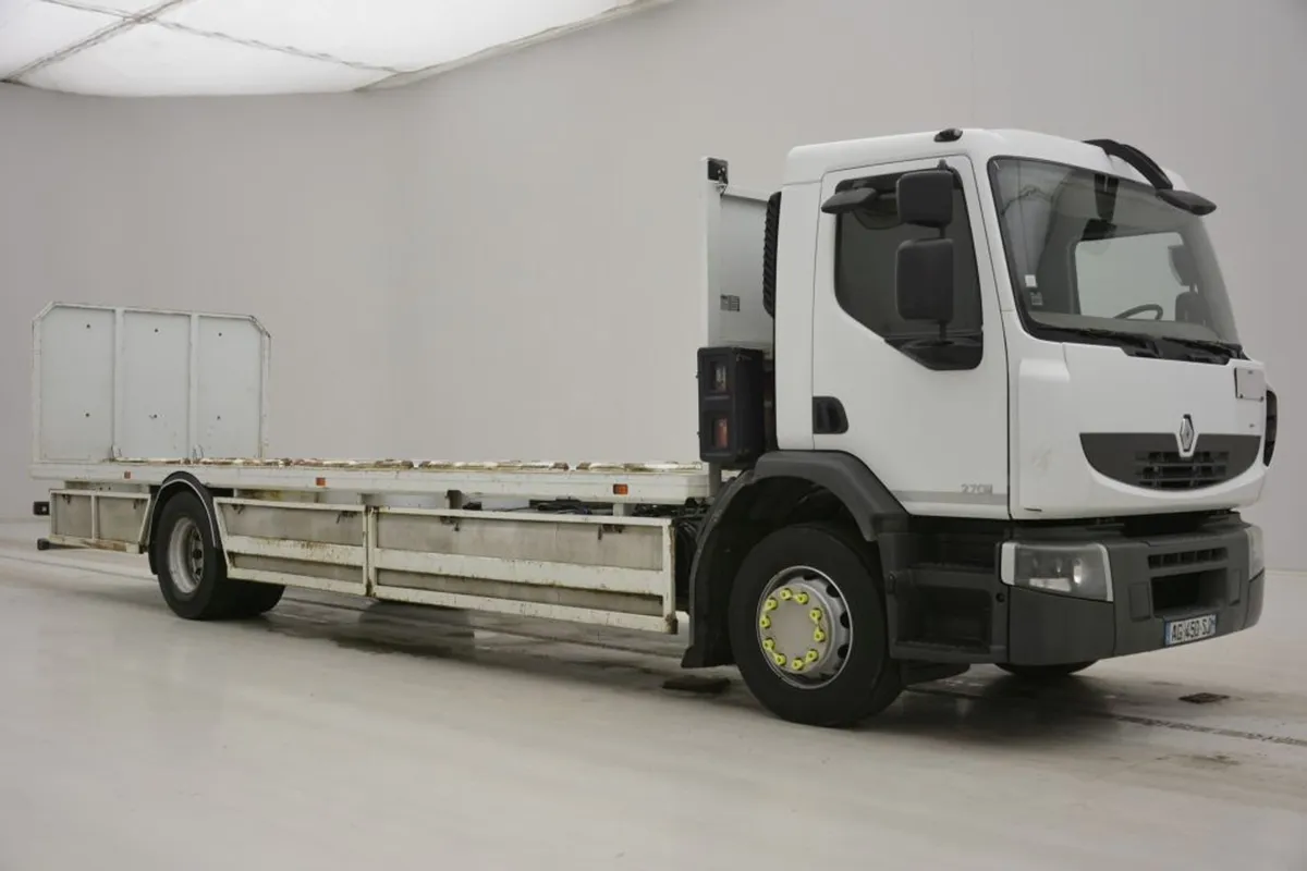 Renault Premium 270 DXi - damaged engine - Photo 4