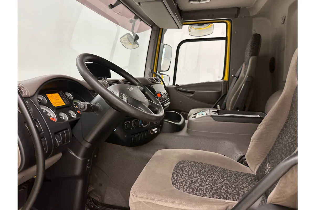 DAF CF85.410 - 6x2 - Photo 6